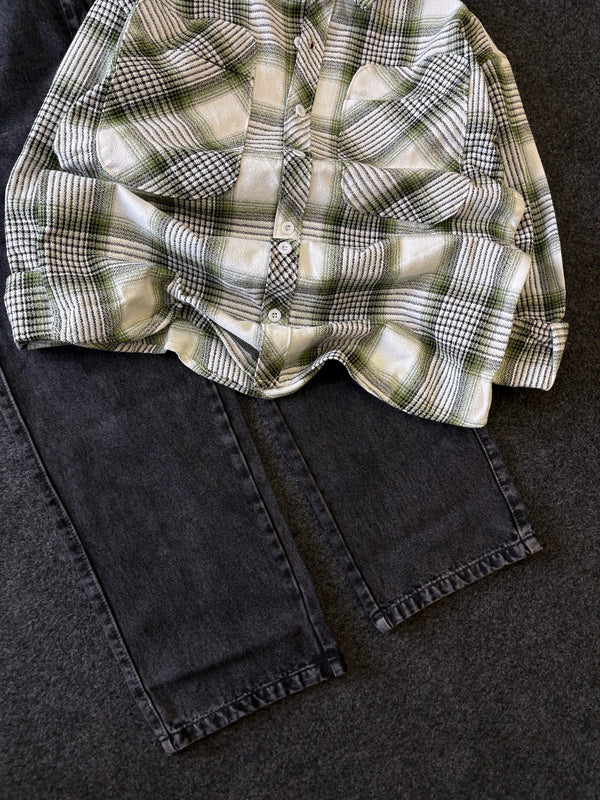 BAGGY CHECK SHIRT + STRAIGHT FIT