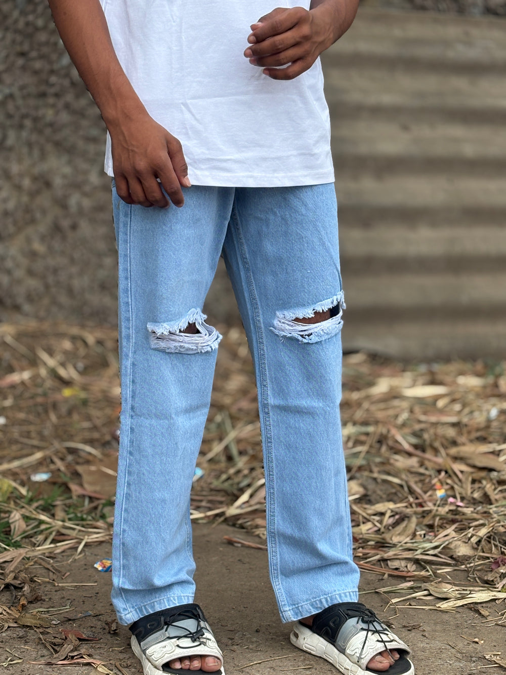 BAGGY JEANS NEE CUT