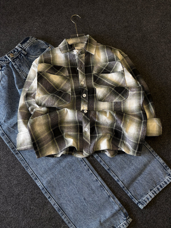 BAGGY CHECK SHIRT + STRAIGHT FIT