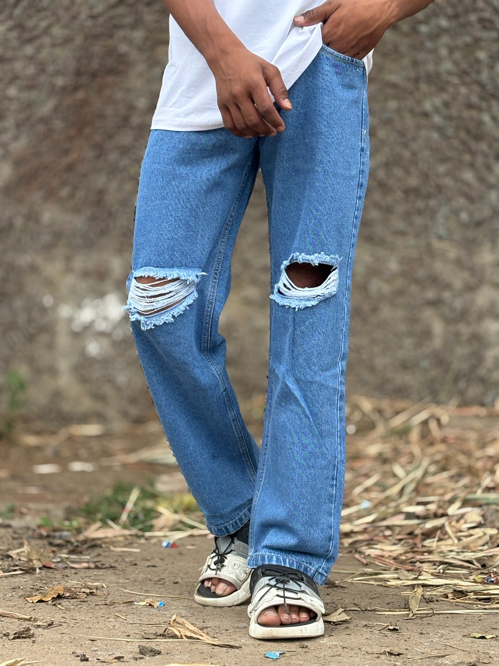 BAGGY JEANS NEE CUT