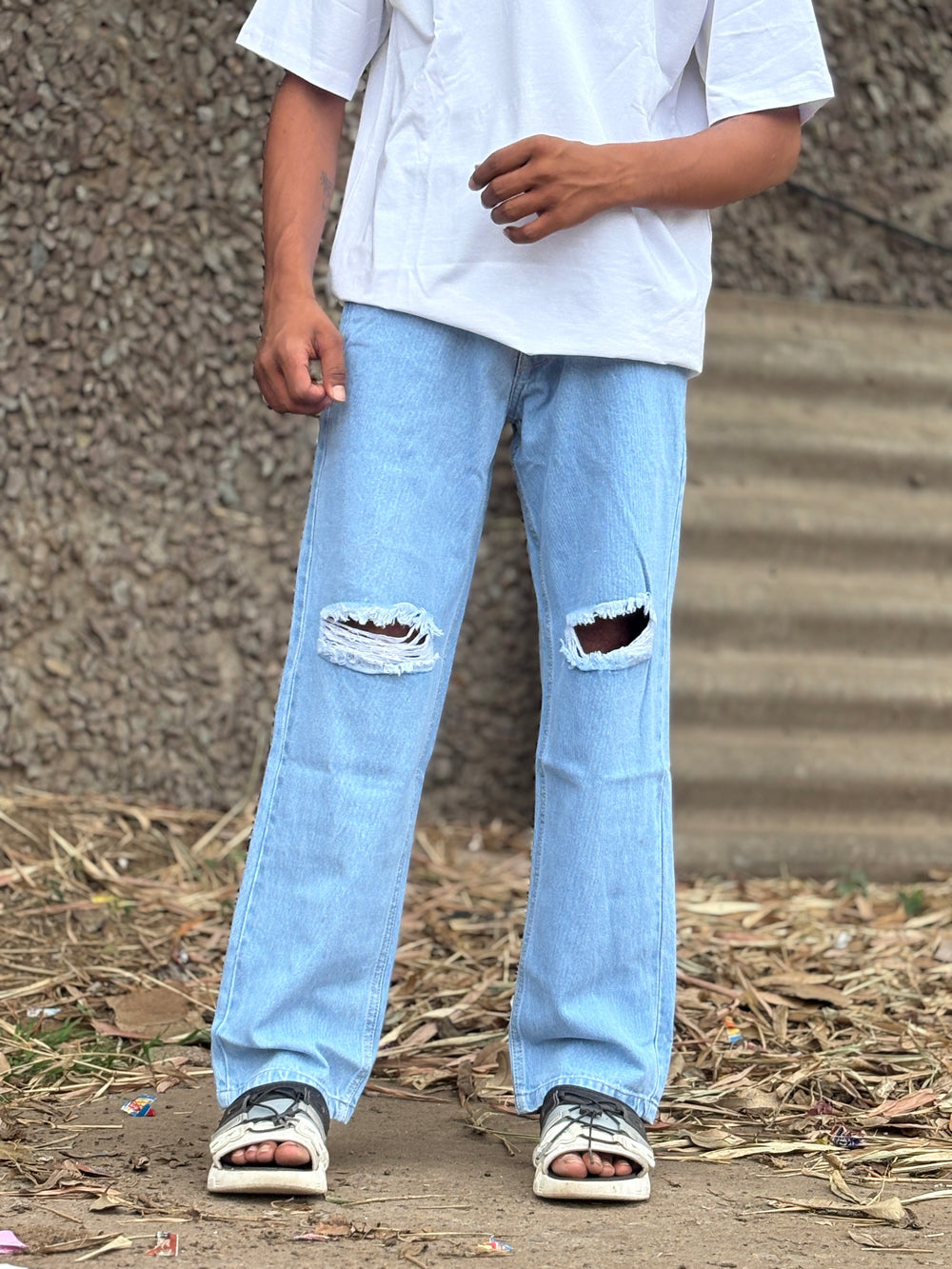 BAGGY JEANS NEE CUT