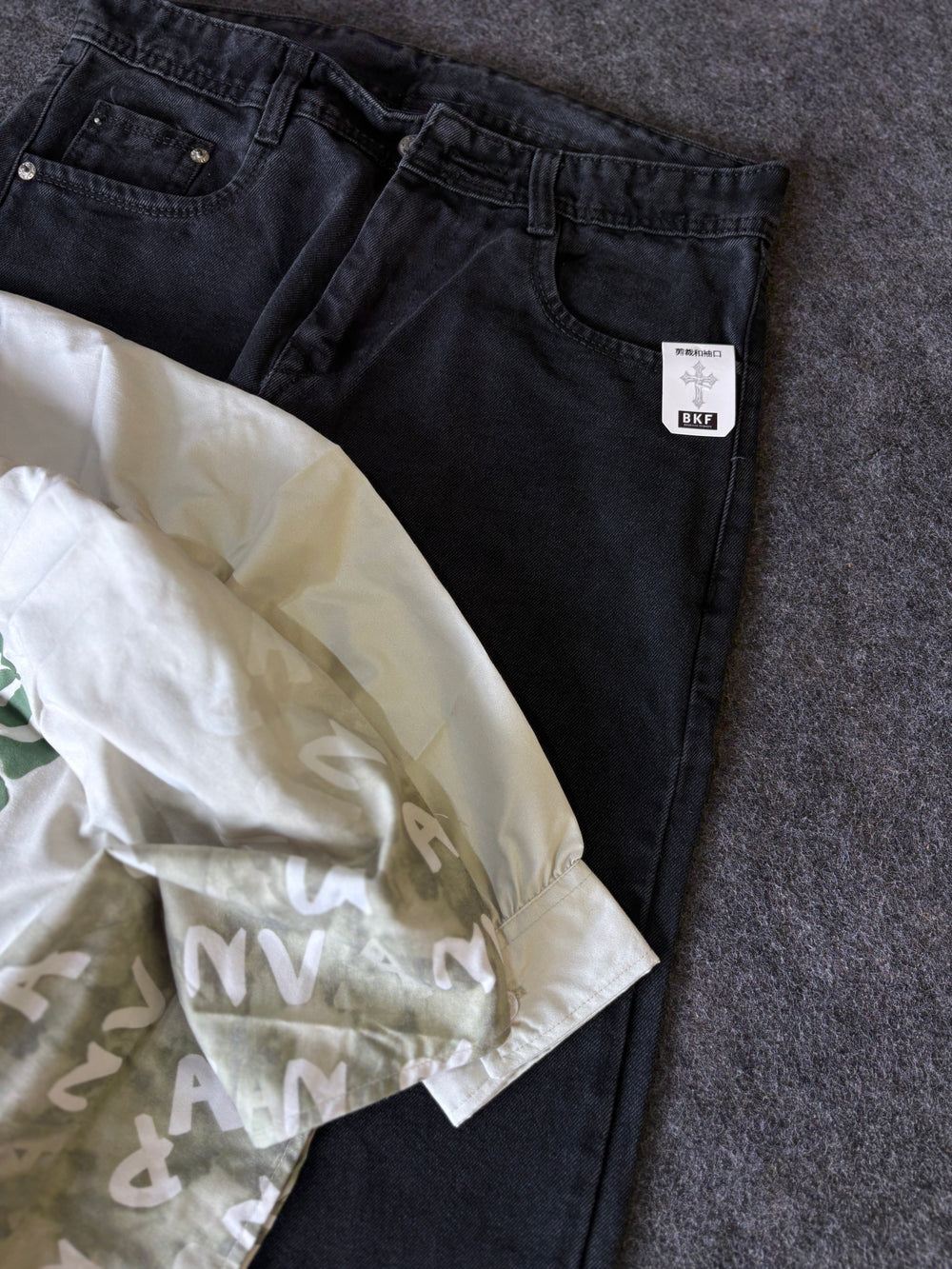 CORIAN FULL DROPSHOLDER SHIRT COMBO