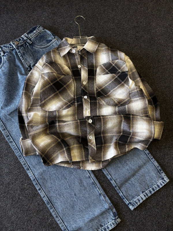 BAGGY CHECK SHIRT + STRAIGHT FIT