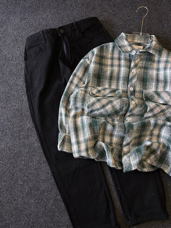 BAGGY CHECK SHIRT + MOMFIT