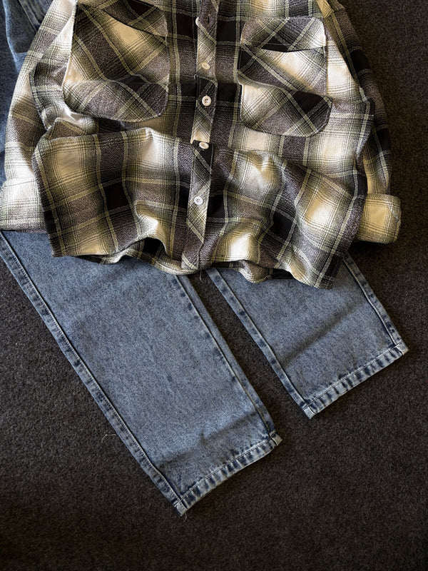 BAGGY CHECK SHIRT + STRAIGHT FIT