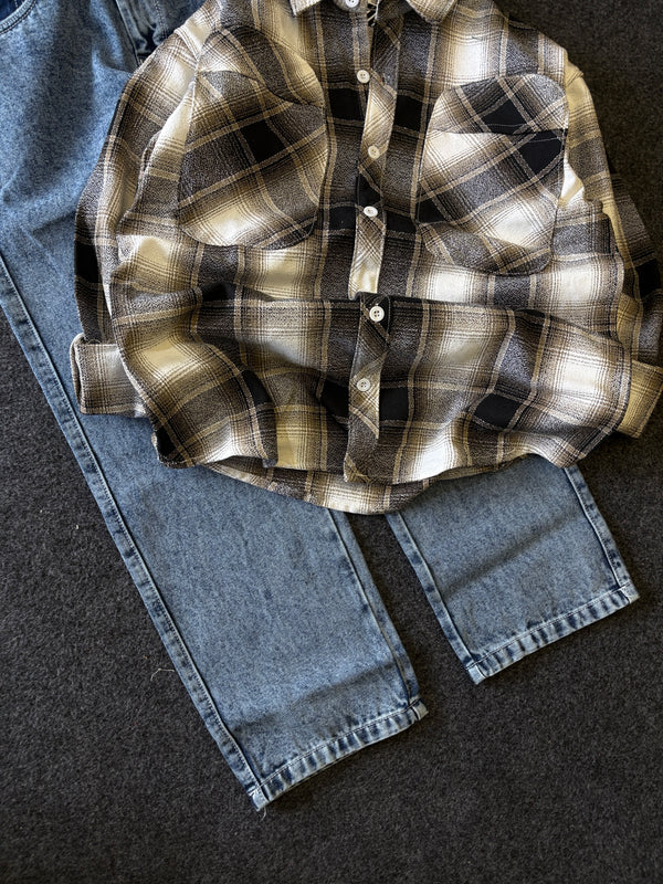 BAGGY CHECK SHIRT + STRAIGHT FIT