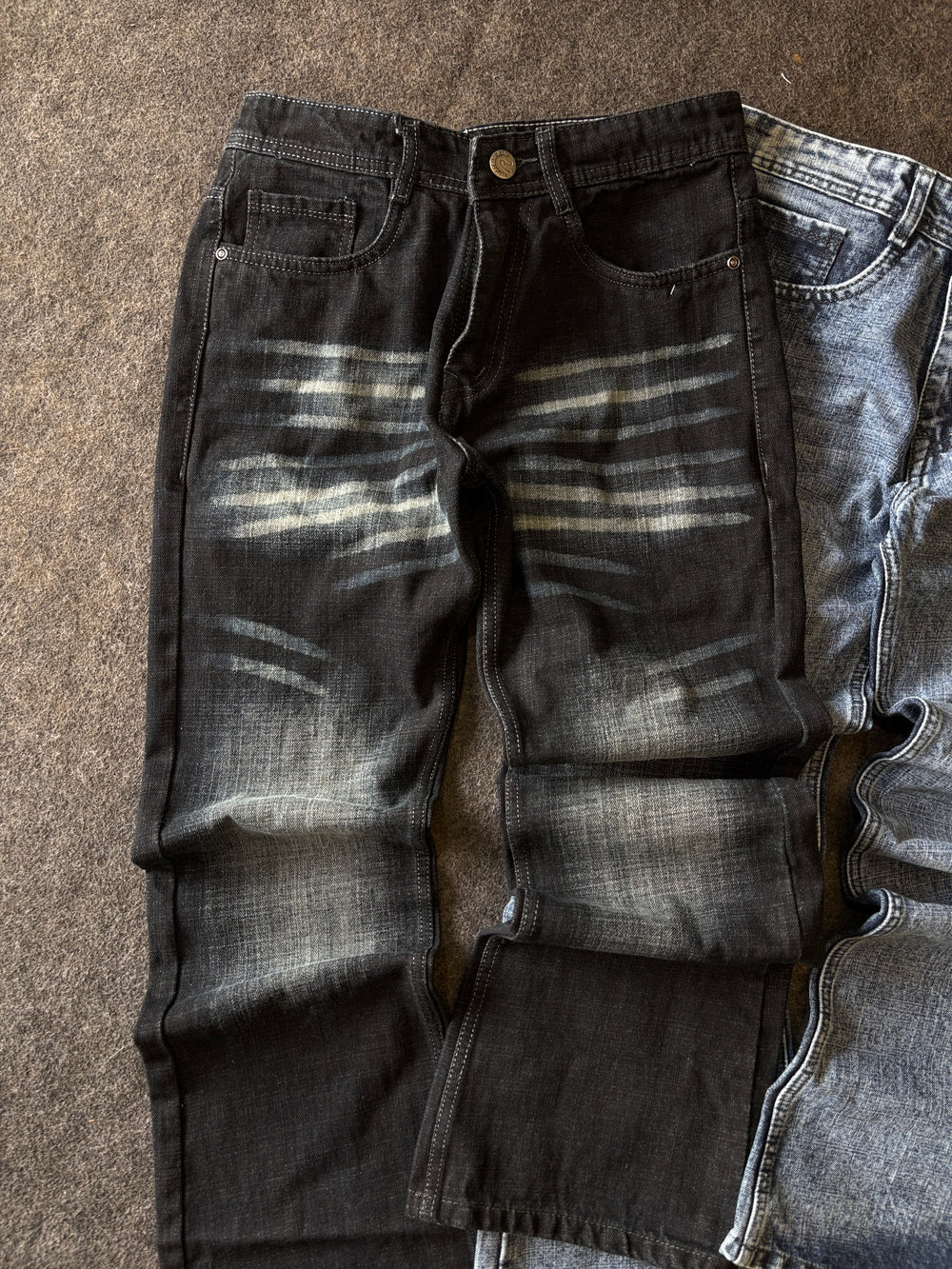 BOOTCUT WASH JEANS