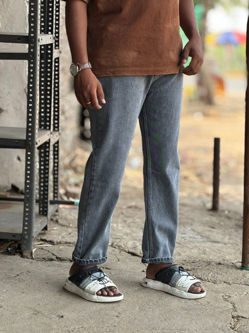 MOMFIT JEANS - NAUGHTY BOYZ